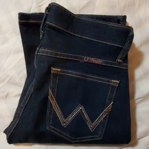 Wrangler Q Baby No Gap Waist Riding Jeans